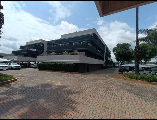 BUSINESS PROPERTY TO RENT IN CRESTA